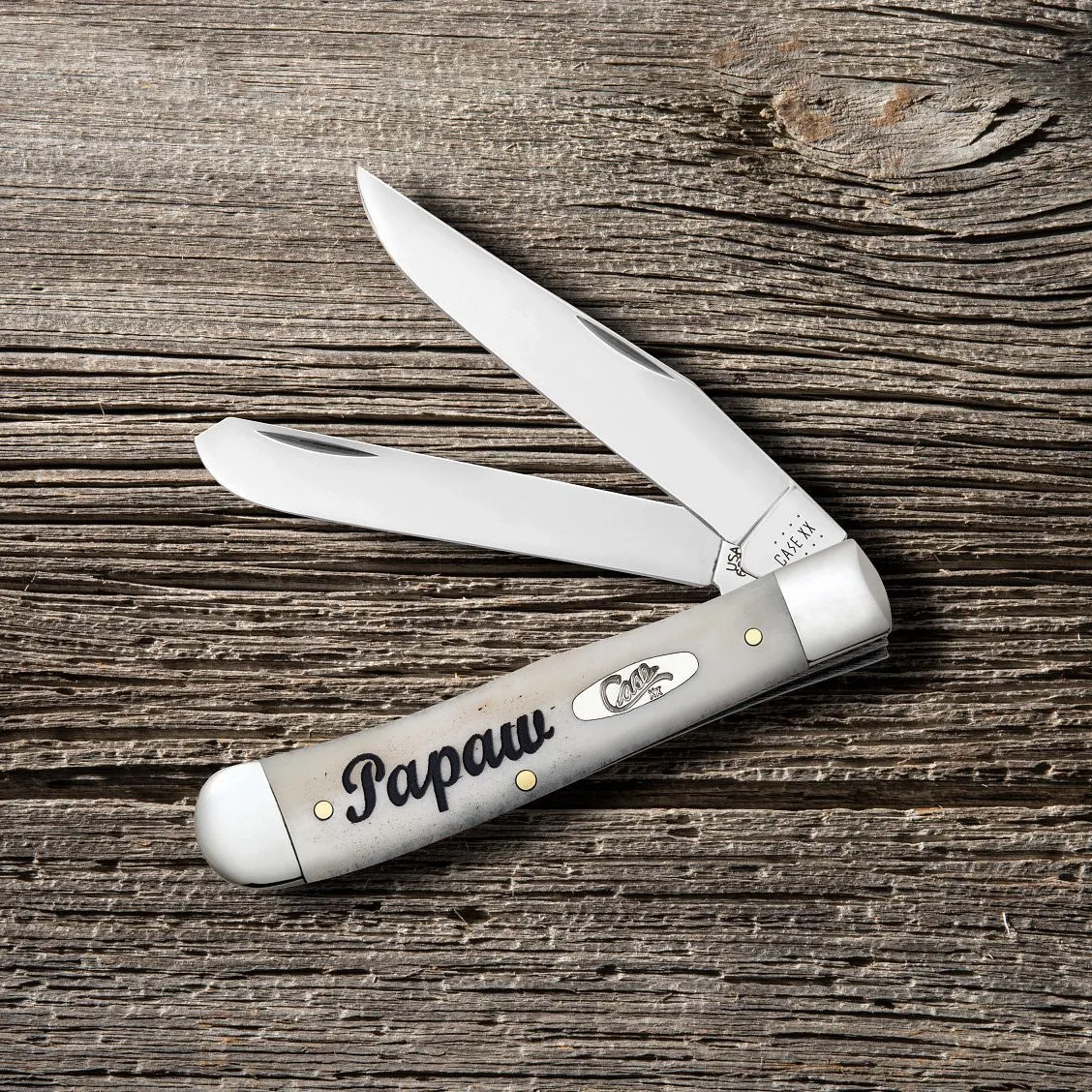 CASE KNIVES EMBELLISHED SMOOTH NATURAL BONE TRAPPER IN GIFT TIN