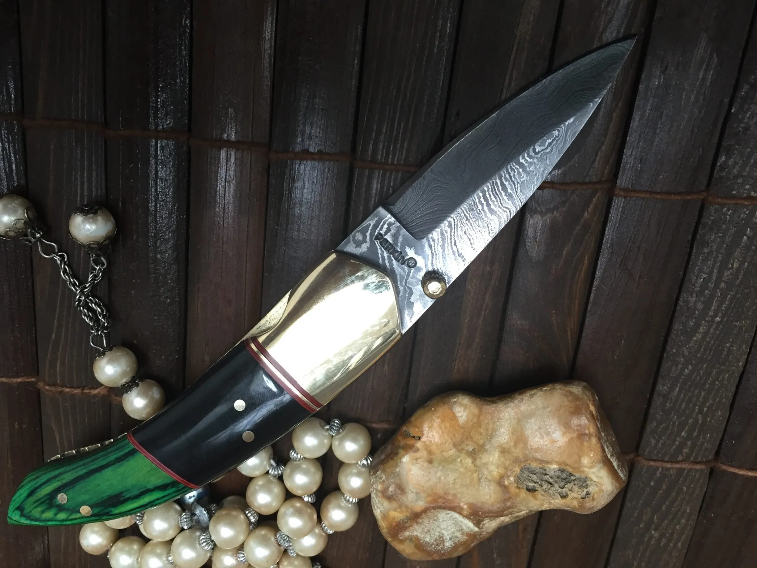 Folding Hunting Knife with Sheath - Buffalo Horn & Micarta Handle