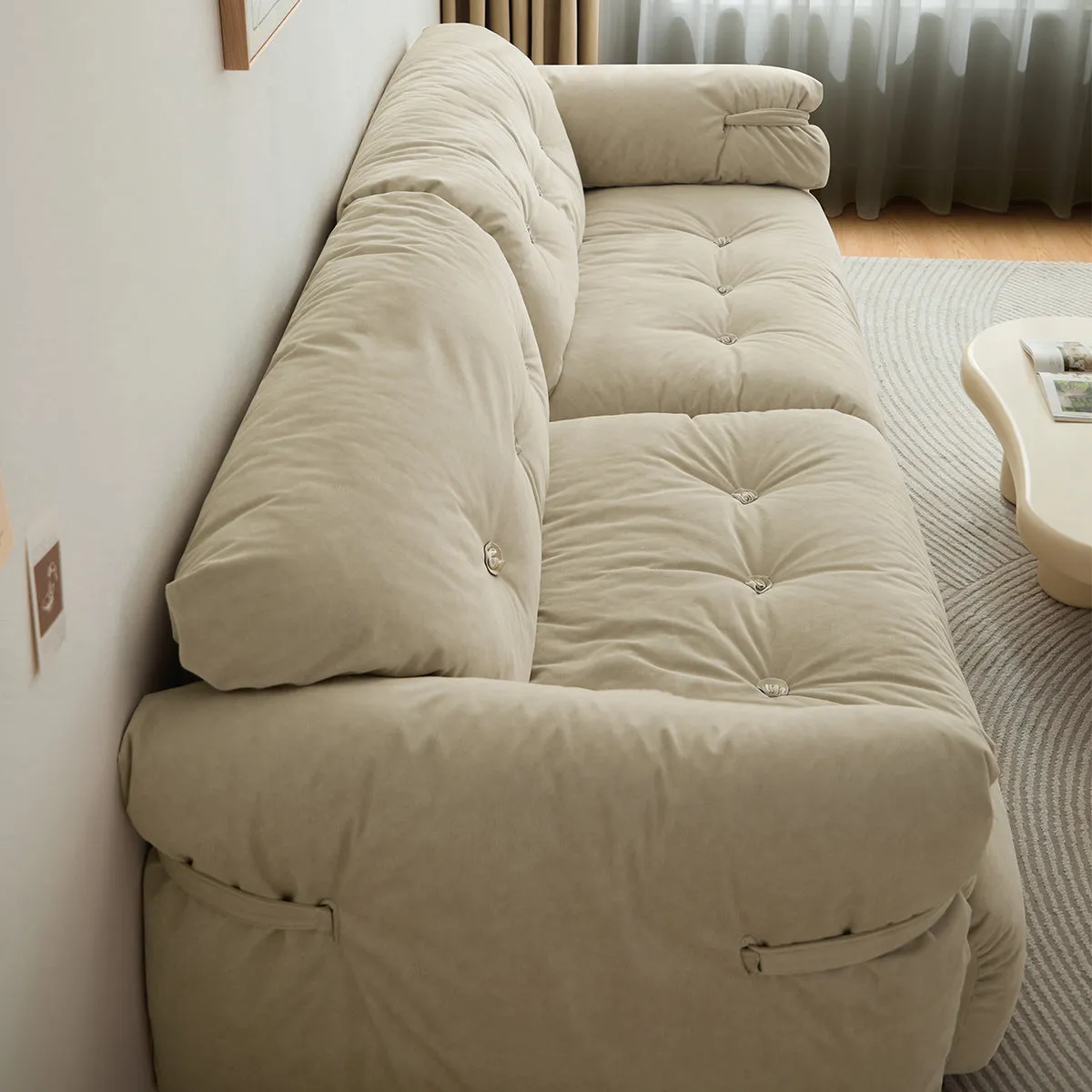 Scratch-Resistant Cloud-like Sofa